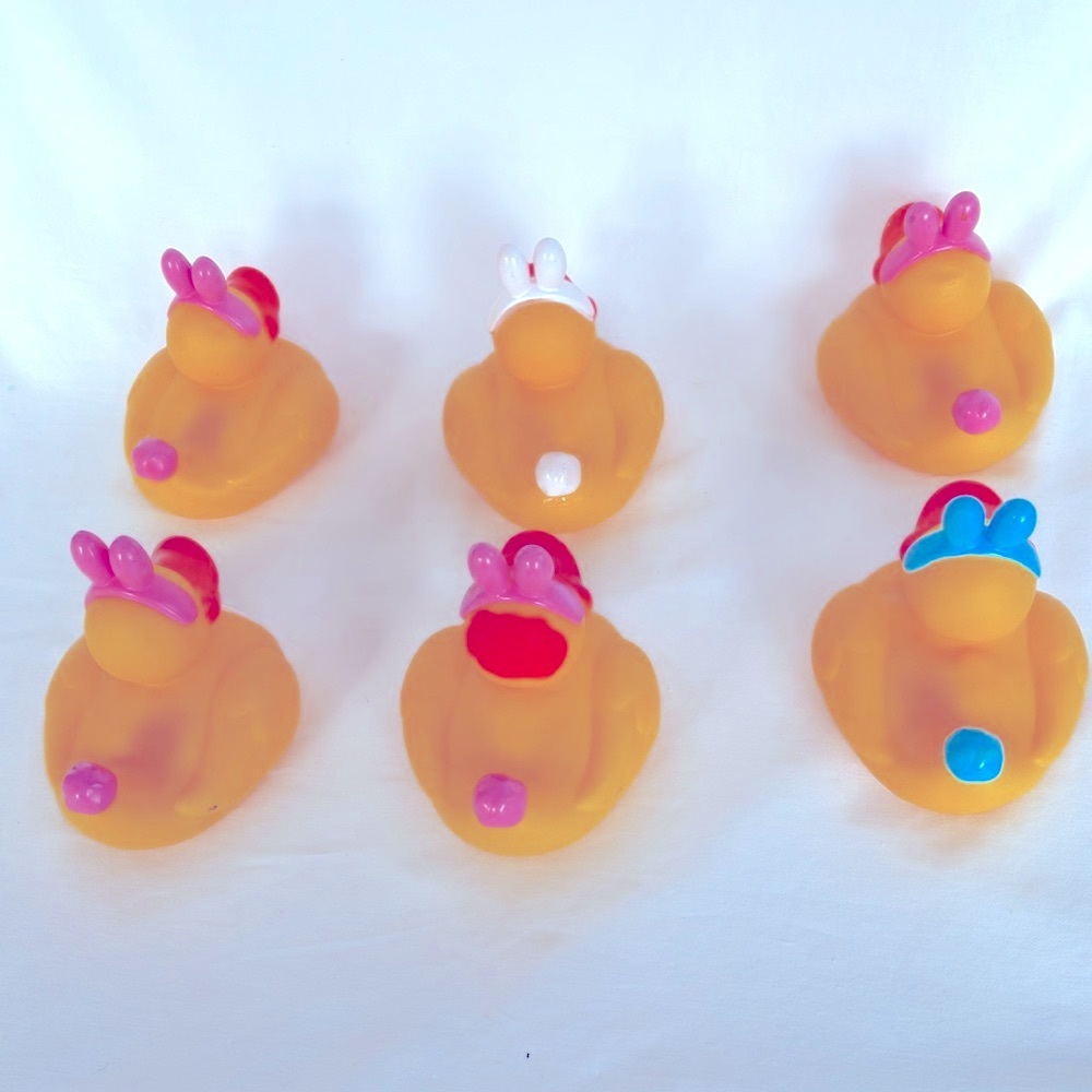 NWOT Set Of 6  Easter Rubber Duck With  Bunny Ears - Picture 4 of 8